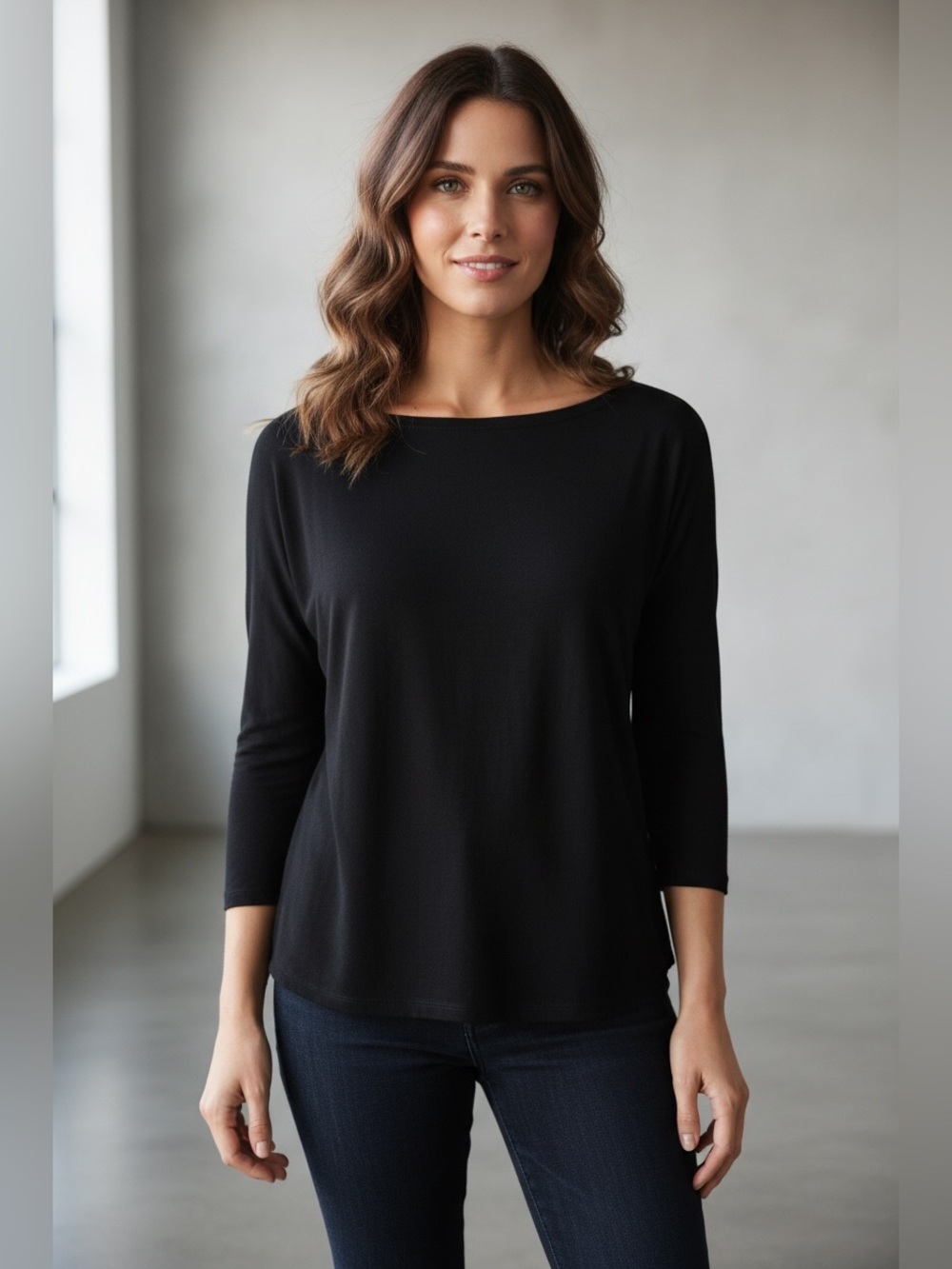 Ann Taylor Women’s Size Medium 3/4 Sleeve Boatneck Black Tee